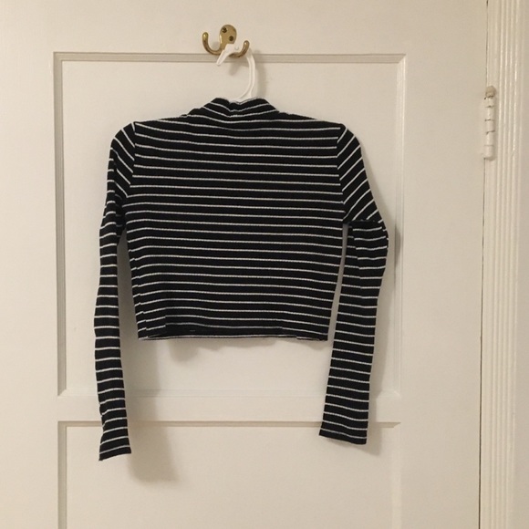 TOPSHOP Petite crop top - Picture 2 of 4